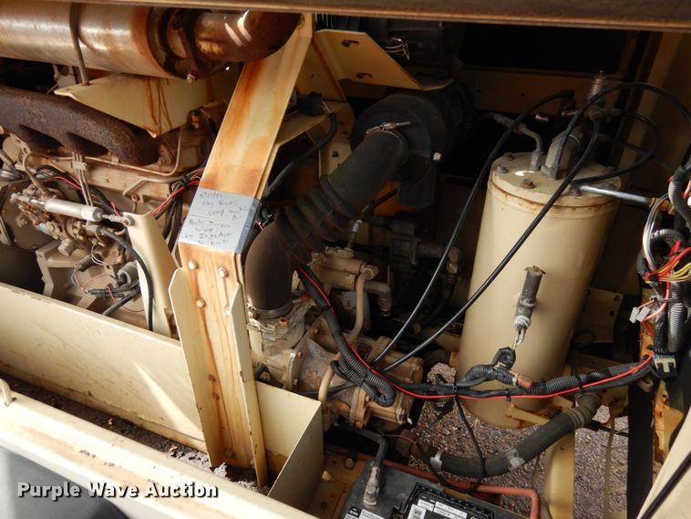 image for item HR9070 1999 Ingersoll Rand P175  air compressor