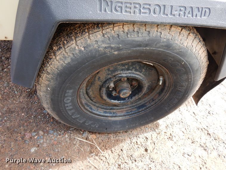 image for item HR9070 1999 Ingersoll Rand P175  air compressor