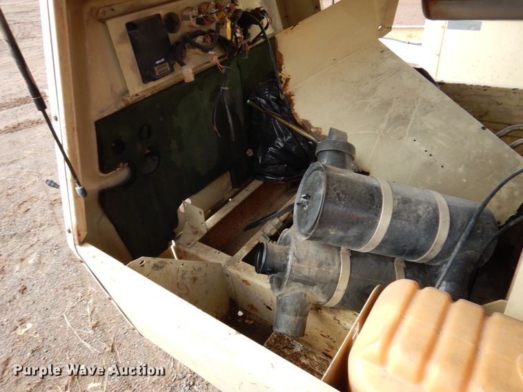 image for item HR9071 1993 Ingersoll Rand P175  air compressor