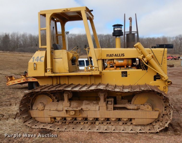 image for item HR9073 Fiat-Allis 14C  crawler tractor