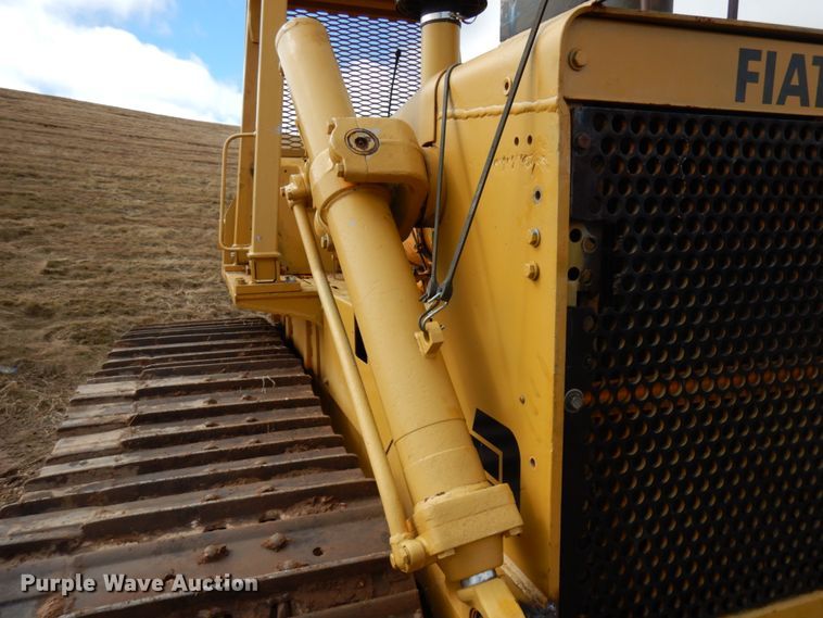 image for item HR9073 Fiat-Allis 14C  crawler tractor