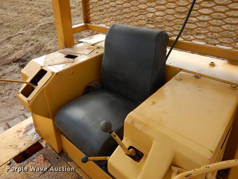 image for item HR9073 Fiat-Allis 14C  crawler tractor