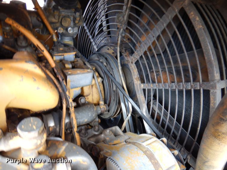 image for item HR9073 Fiat-Allis 14C  crawler tractor