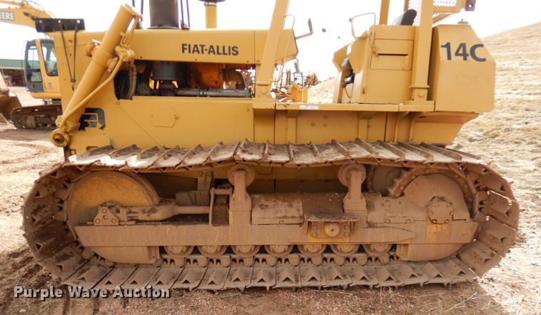 image for item HR9073 Fiat-Allis 14C  crawler tractor