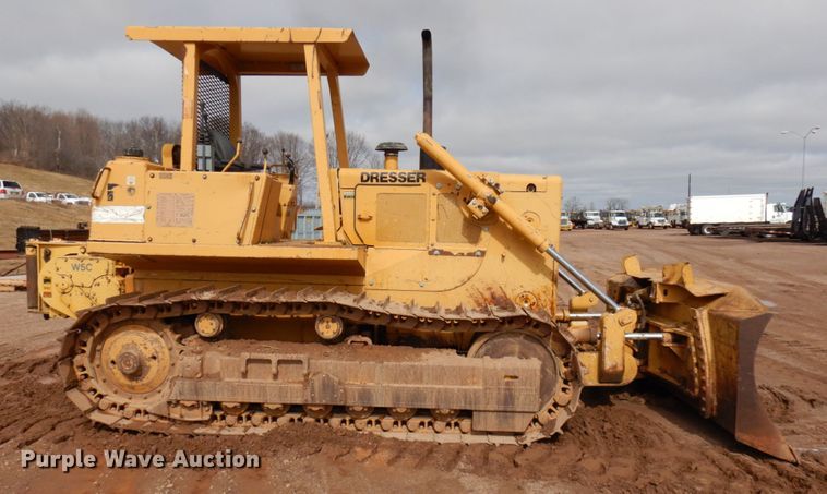 image for item HR9074 1996 Dresser TD-12C  dozer