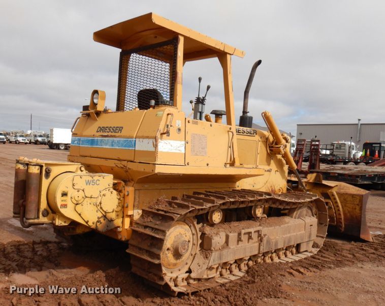 image for item HR9074 1996 Dresser TD-12C  dozer