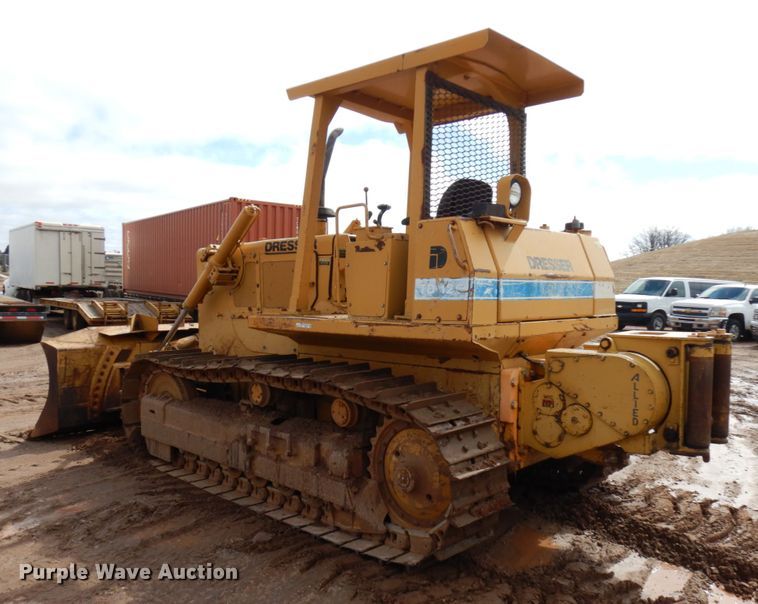 image for item HR9074 1996 Dresser TD-12C  dozer