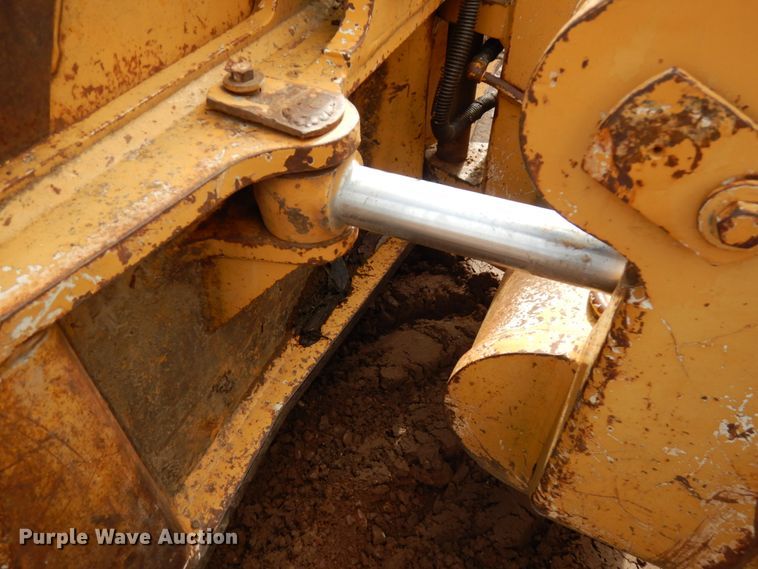 image for item HR9074 1996 Dresser TD-12C  dozer