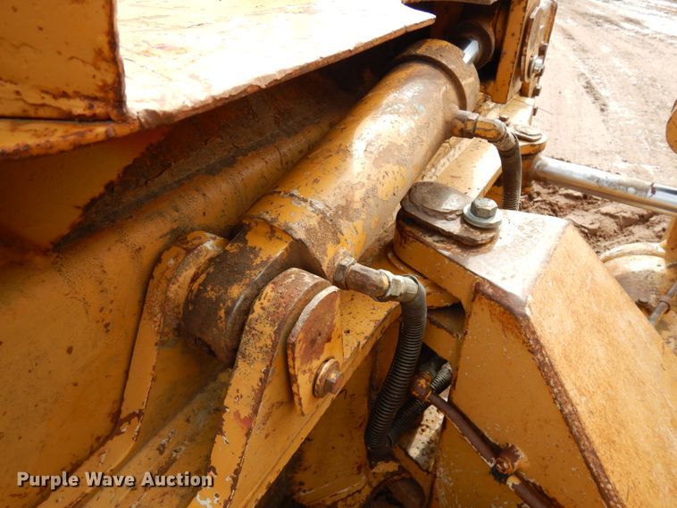 image for item HR9074 1996 Dresser TD-12C  dozer