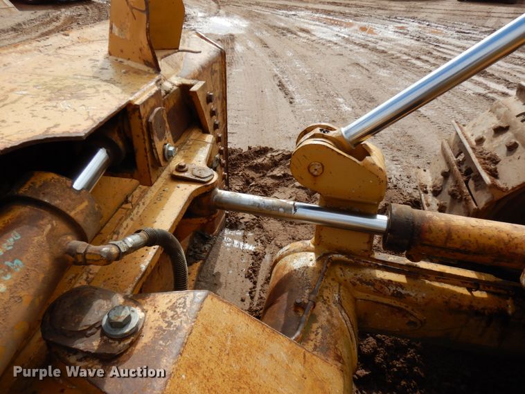 image for item HR9074 1996 Dresser TD-12C  dozer