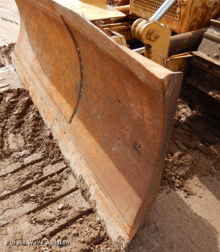 image for item HR9074 1996 Dresser TD-12C  dozer