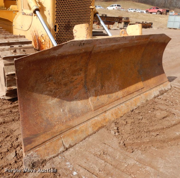 image for item HR9074 1996 Dresser TD-12C  dozer