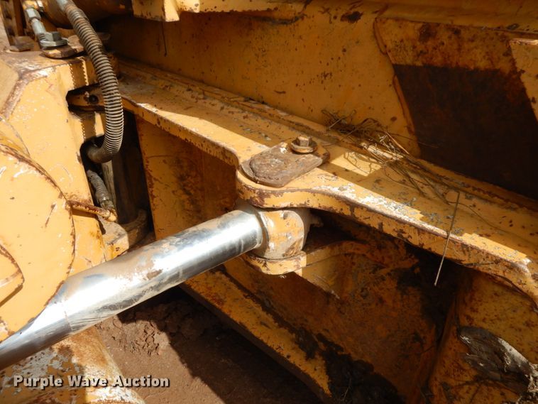 image for item HR9074 1996 Dresser TD-12C  dozer