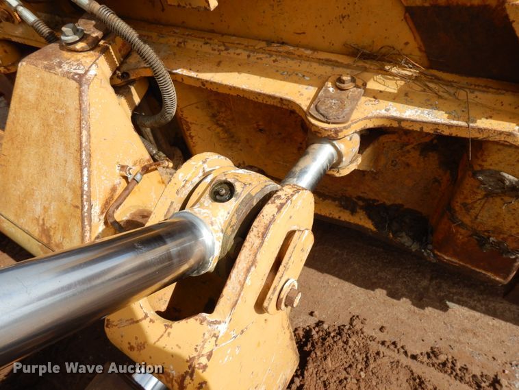 image for item HR9074 1996 Dresser TD-12C  dozer