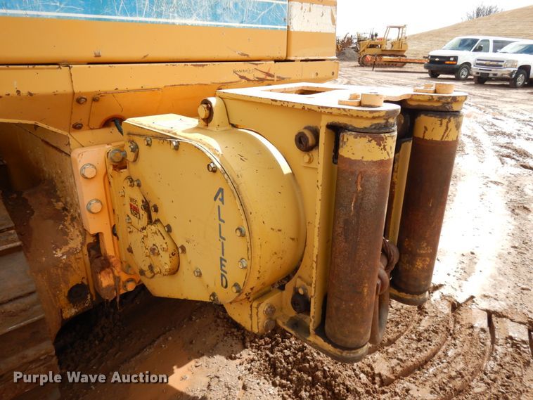 image for item HR9074 1996 Dresser TD-12C  dozer