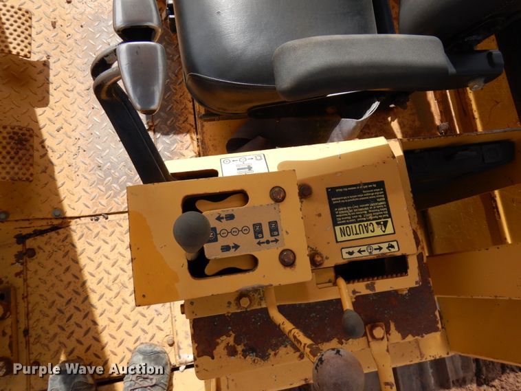 image for item HR9074 1996 Dresser TD-12C  dozer