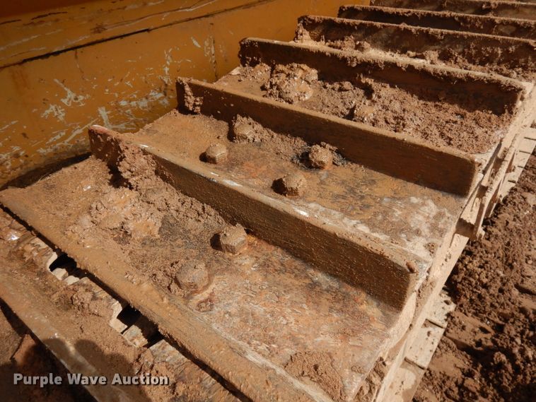 image for item HR9074 1996 Dresser TD-12C  dozer