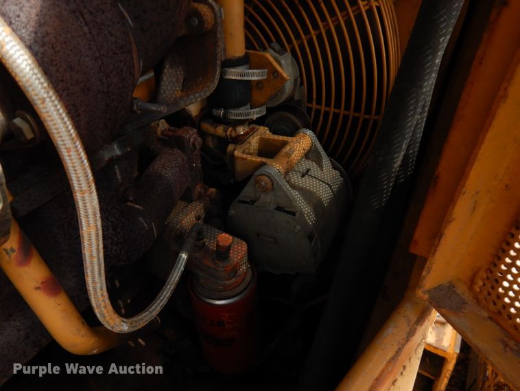 image for item HR9074 1996 Dresser TD-12C  dozer