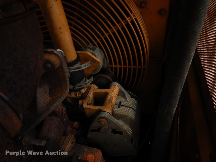 image for item HR9074 1996 Dresser TD-12C  dozer