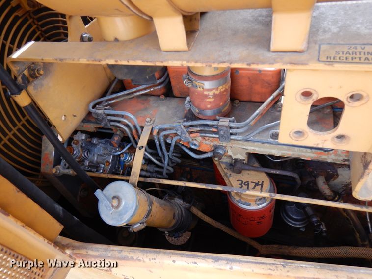 image for item HR9074 1996 Dresser TD-12C  dozer