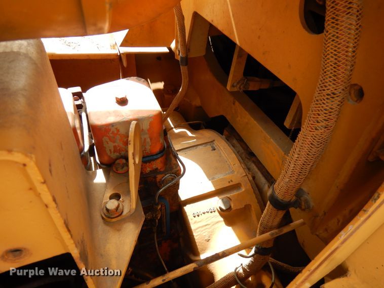 image for item HR9074 1996 Dresser TD-12C  dozer