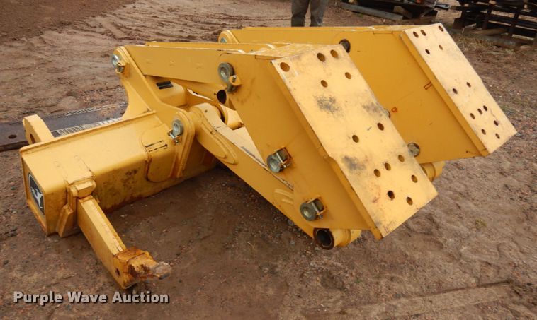 image for item HR9075 John Deere ripper