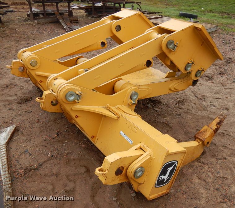 image for item HR9075 John Deere ripper