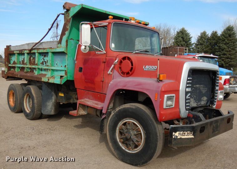 image for item HR9080 1991 Ford L8000  dump truck