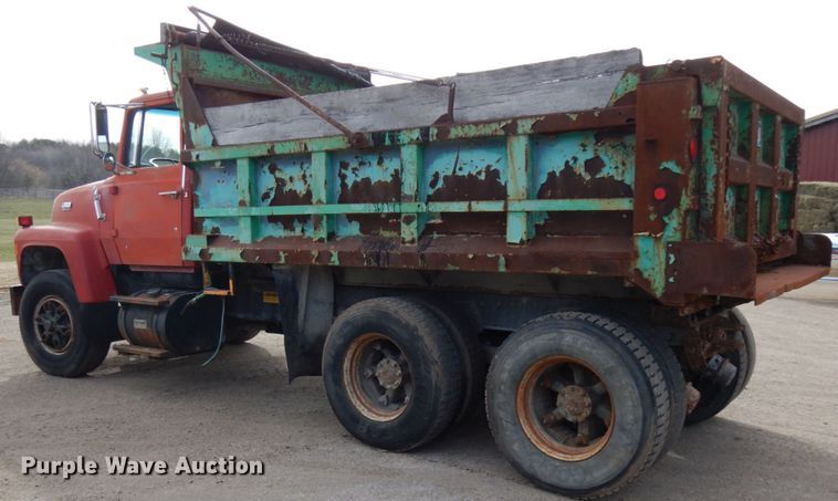 image for item HR9080 1991 Ford L8000  dump truck