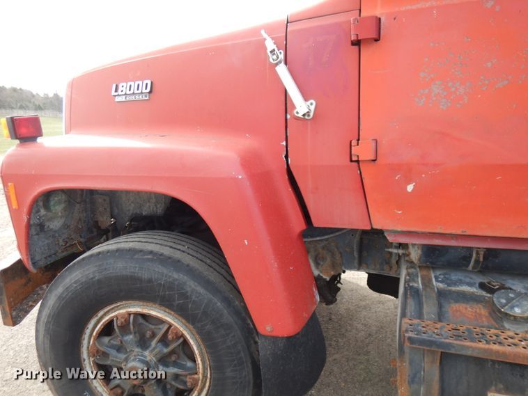image for item HR9080 1991 Ford L8000  dump truck