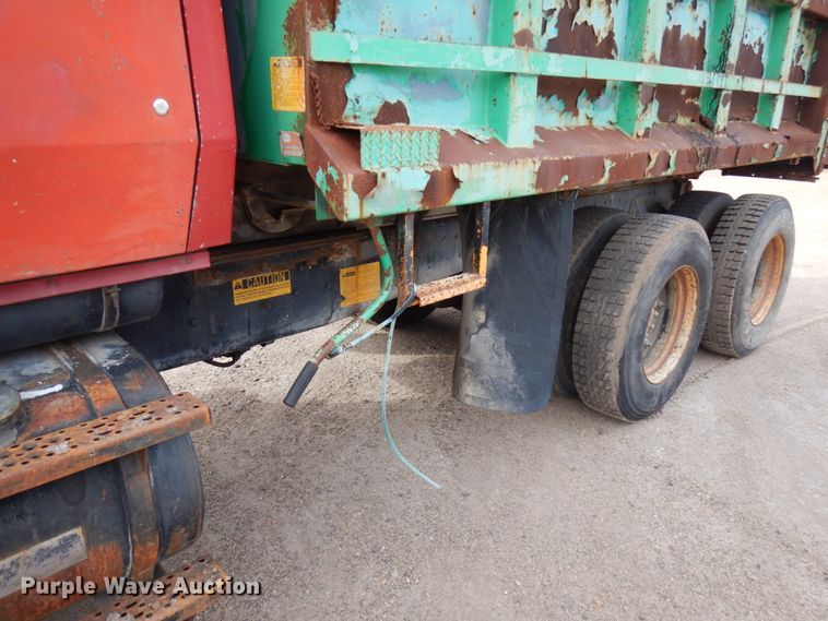 image for item HR9080 1991 Ford L8000  dump truck