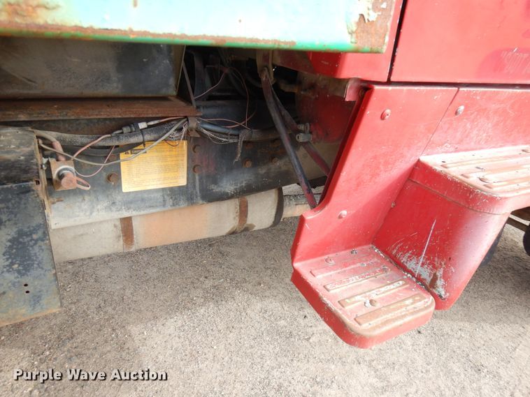 image for item HR9080 1991 Ford L8000  dump truck