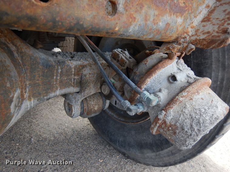 image for item HR9080 1991 Ford L8000  dump truck