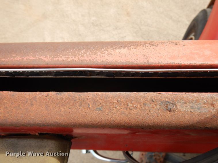 image for item HR9080 1991 Ford L8000  dump truck