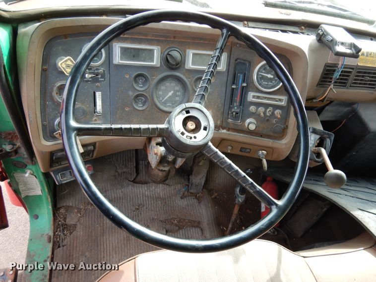 image for item HR9080 1991 Ford L8000  dump truck