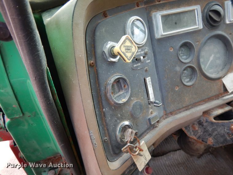 image for item HR9080 1991 Ford L8000  dump truck