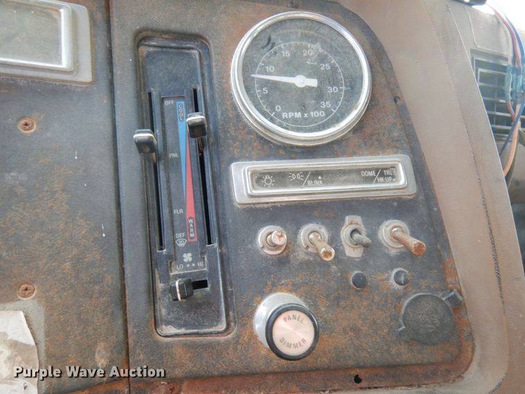 image for item HR9080 1991 Ford L8000  dump truck