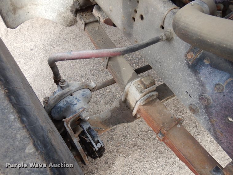 image for item HR9080 1991 Ford L8000  dump truck