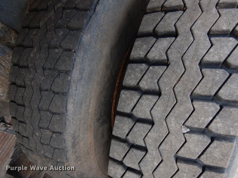 image for item HR9080 1991 Ford L8000  dump truck