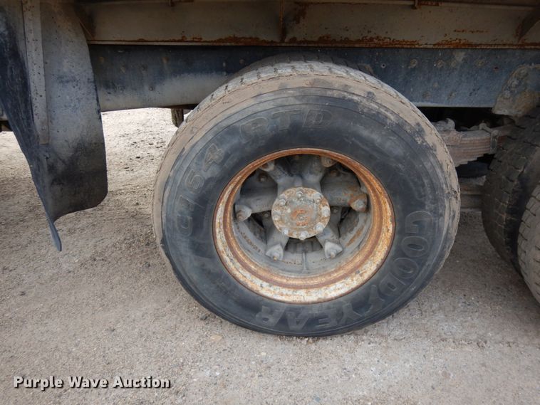 image for item HR9080 1991 Ford L8000  dump truck