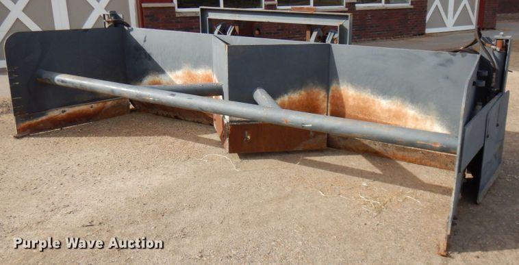 image for item HR9081 Henke gravel pusher