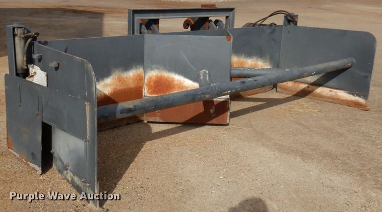 image for item HR9081 Henke gravel pusher