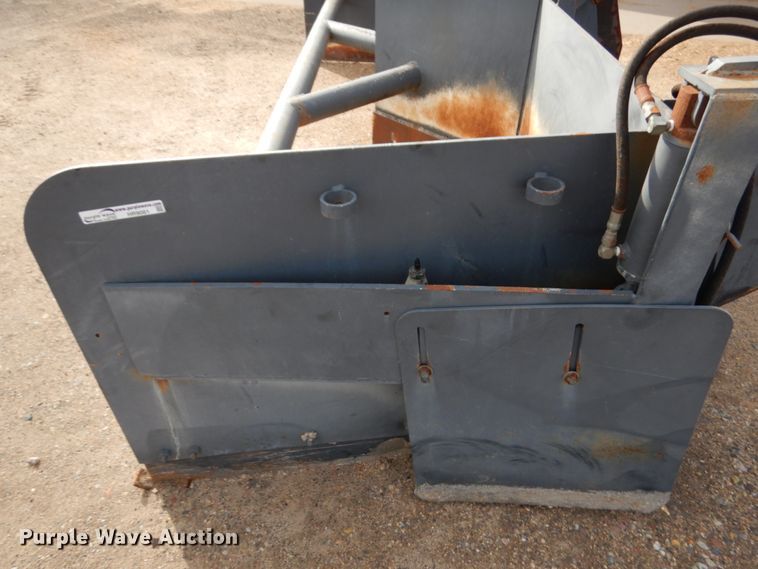 image for item HR9081 Henke gravel pusher