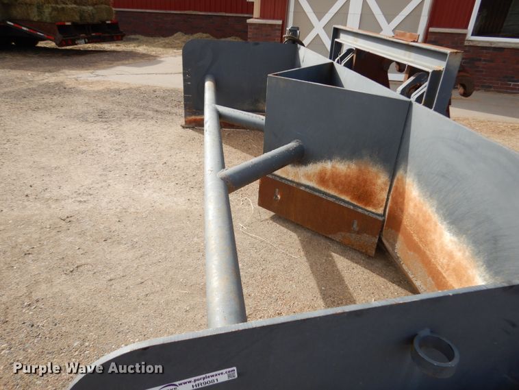 image for item HR9081 Henke gravel pusher