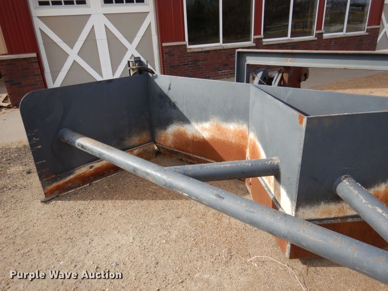 image for item HR9081 Henke gravel pusher