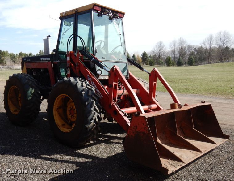 image for item HR9083 Versatile 276  4WD bi-directional tractor