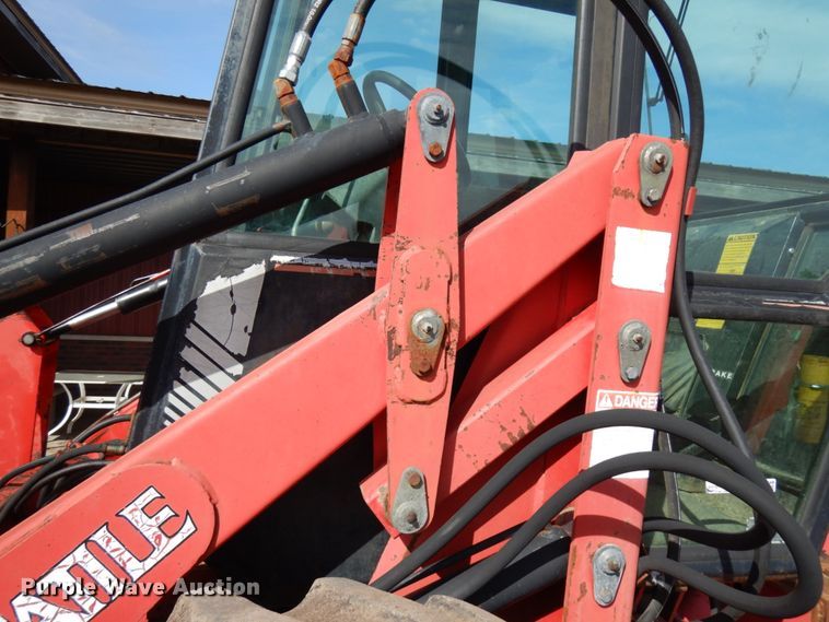 image for item HR9083 Versatile 276  4WD bi-directional tractor