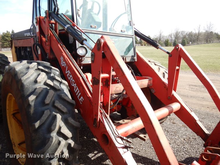 image for item HR9083 Versatile 276  4WD bi-directional tractor