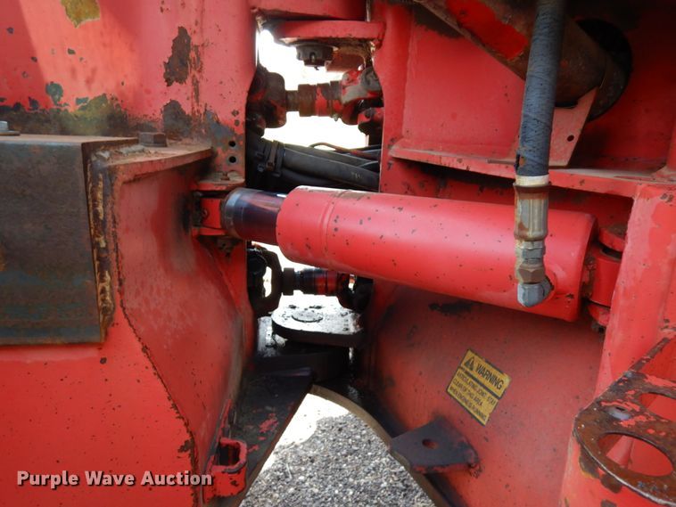 image for item HR9083 Versatile 276  4WD bi-directional tractor