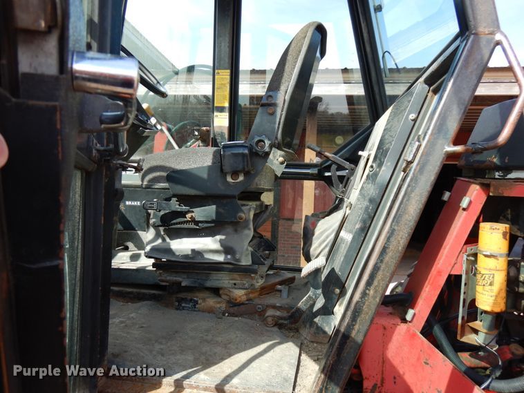 image for item HR9083 Versatile 276  4WD bi-directional tractor